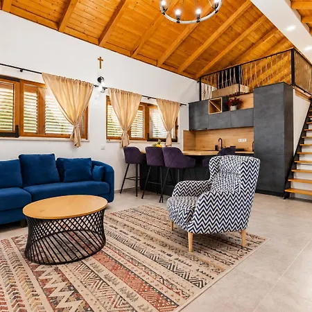 Ika Villa